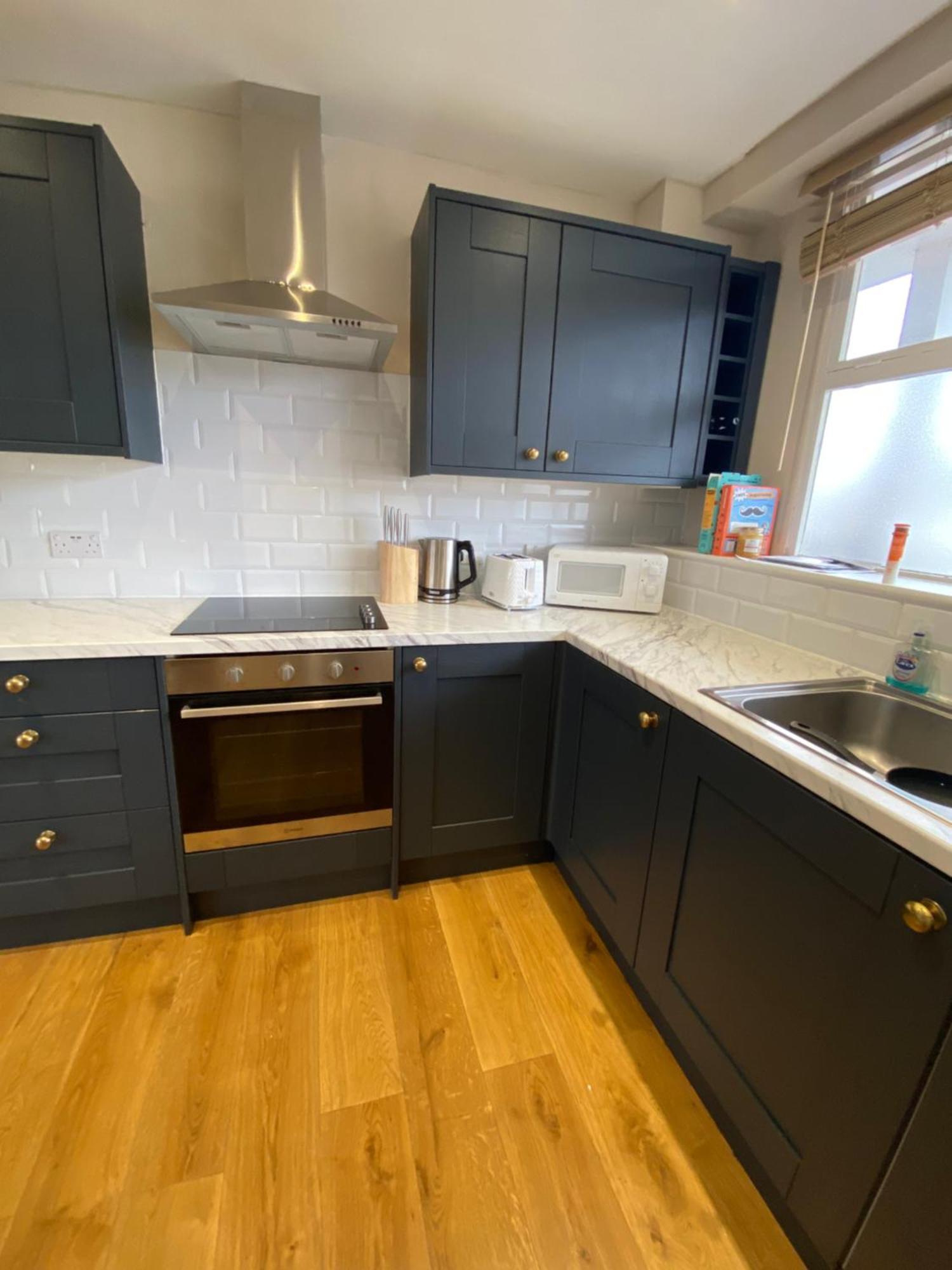 Superbly Located 2bd Flat Heart Of Pimlico! Apartment